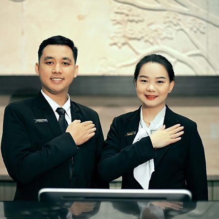 Platinum Hotel & Convention Hall Balikpapan Εξωτερικό φωτογραφία