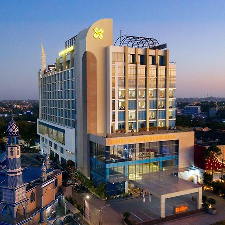 Platinum Hotel & Convention Hall Balikpapan Εξωτερικό φωτογραφία