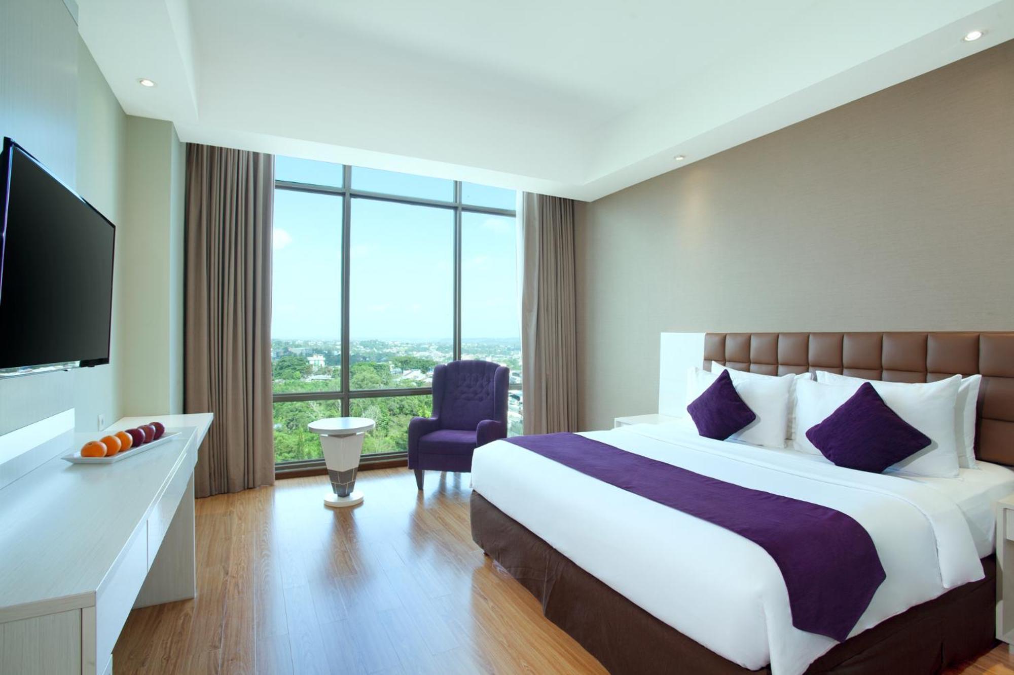 Platinum Hotel & Convention Hall Balikpapan Εξωτερικό φωτογραφία