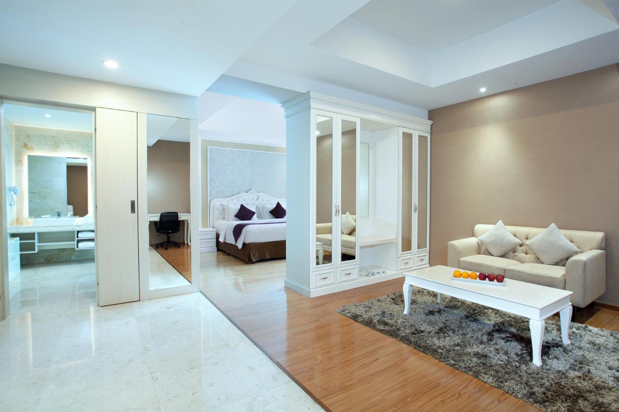Platinum Hotel & Convention Hall Balikpapan Εξωτερικό φωτογραφία