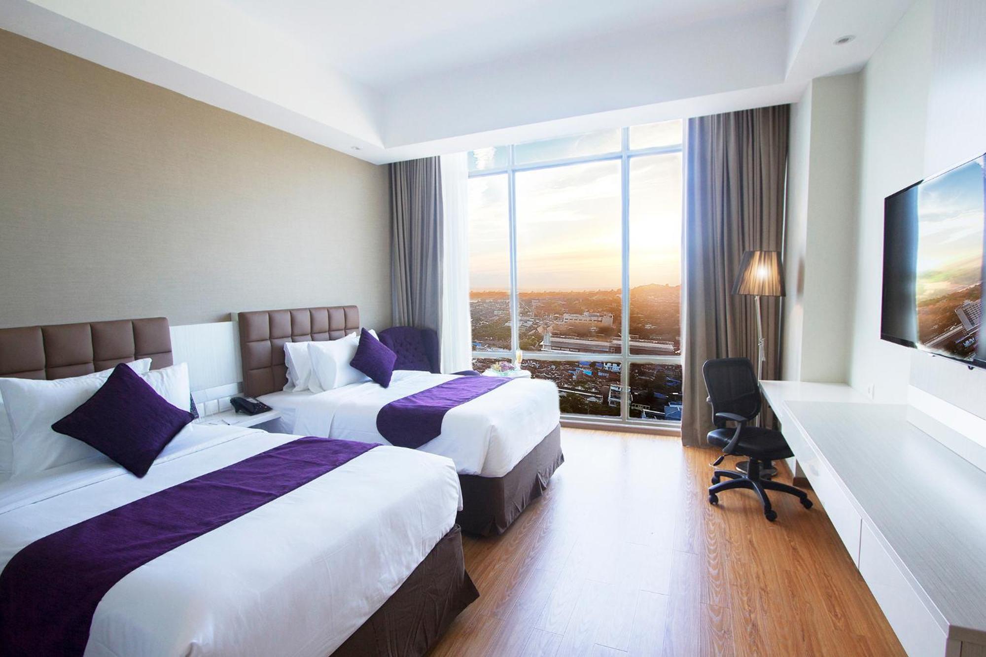 Platinum Hotel & Convention Hall Balikpapan Εξωτερικό φωτογραφία