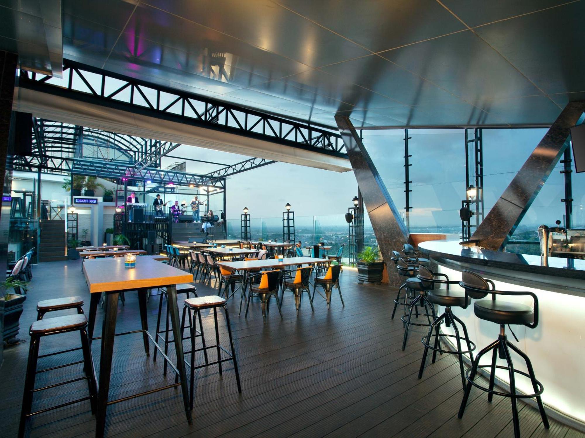 Platinum Hotel & Convention Hall Balikpapan Εξωτερικό φωτογραφία