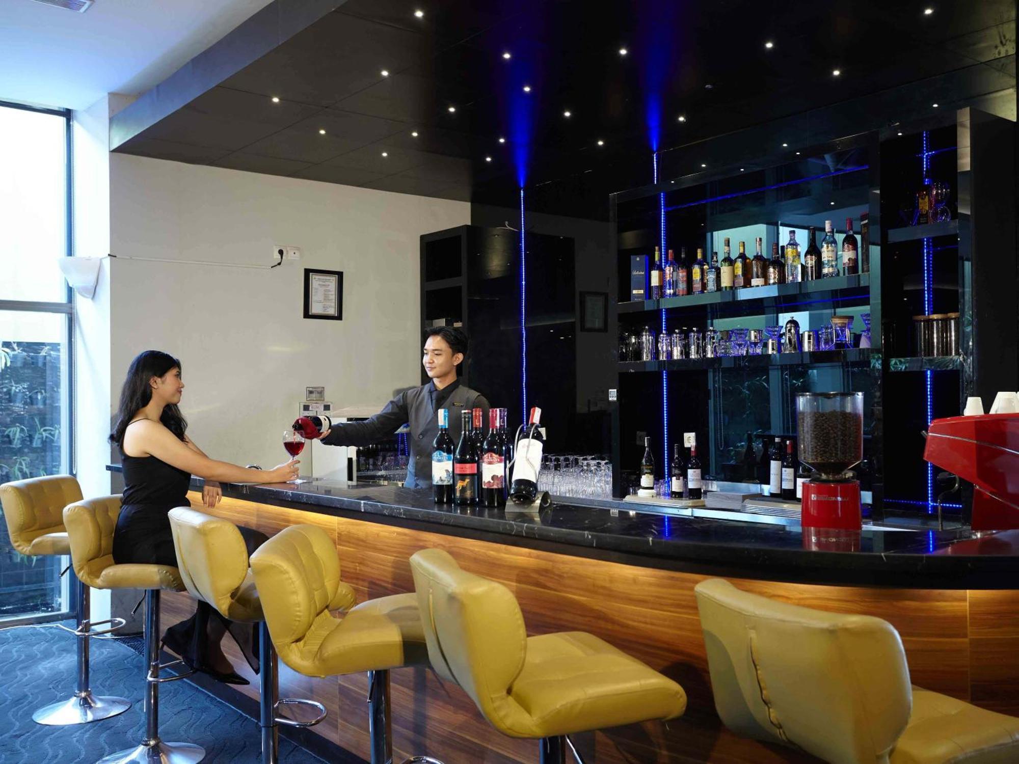 Platinum Hotel & Convention Hall Balikpapan Εξωτερικό φωτογραφία