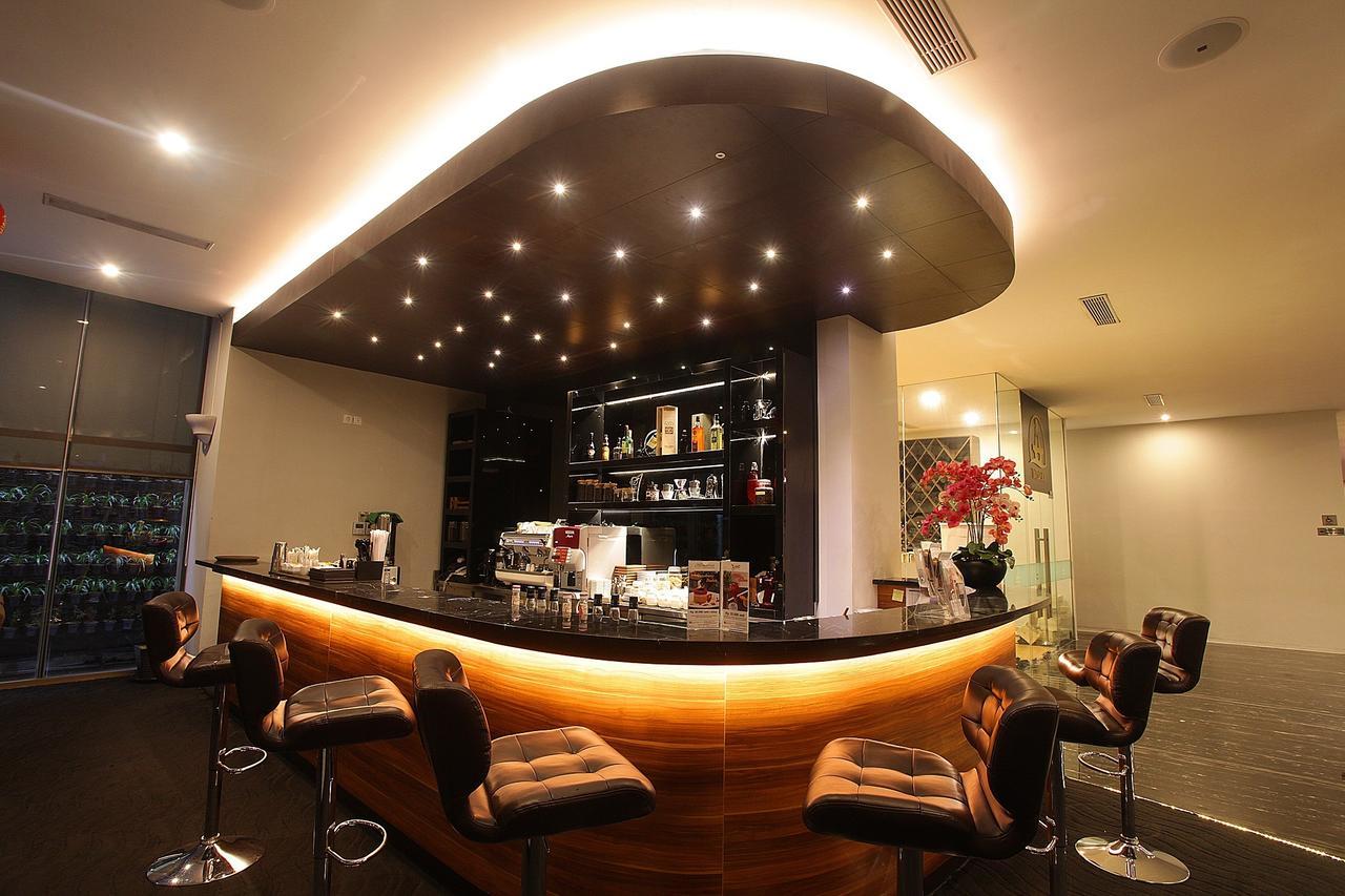 Platinum Hotel & Convention Hall Balikpapan Εξωτερικό φωτογραφία
