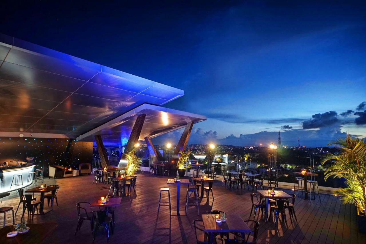Platinum Hotel & Convention Hall Balikpapan Εξωτερικό φωτογραφία